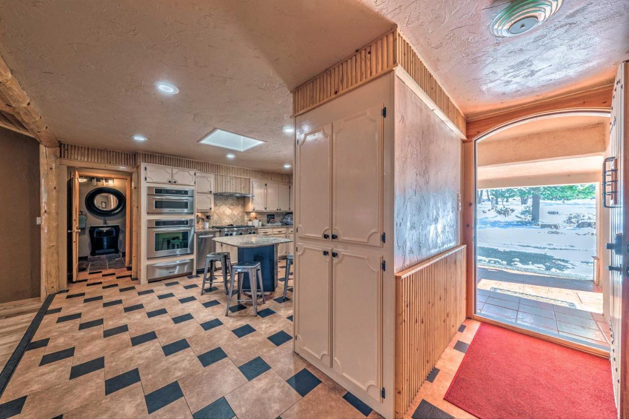 Spacious Ruidoso Home With Hot Tub And Fireplaces Exterior foto