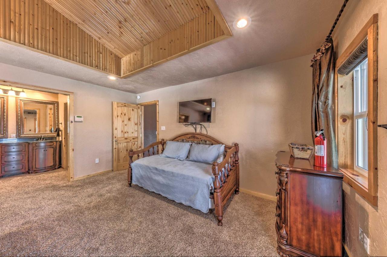Spacious Ruidoso Home With Hot Tub And Fireplaces Exterior foto