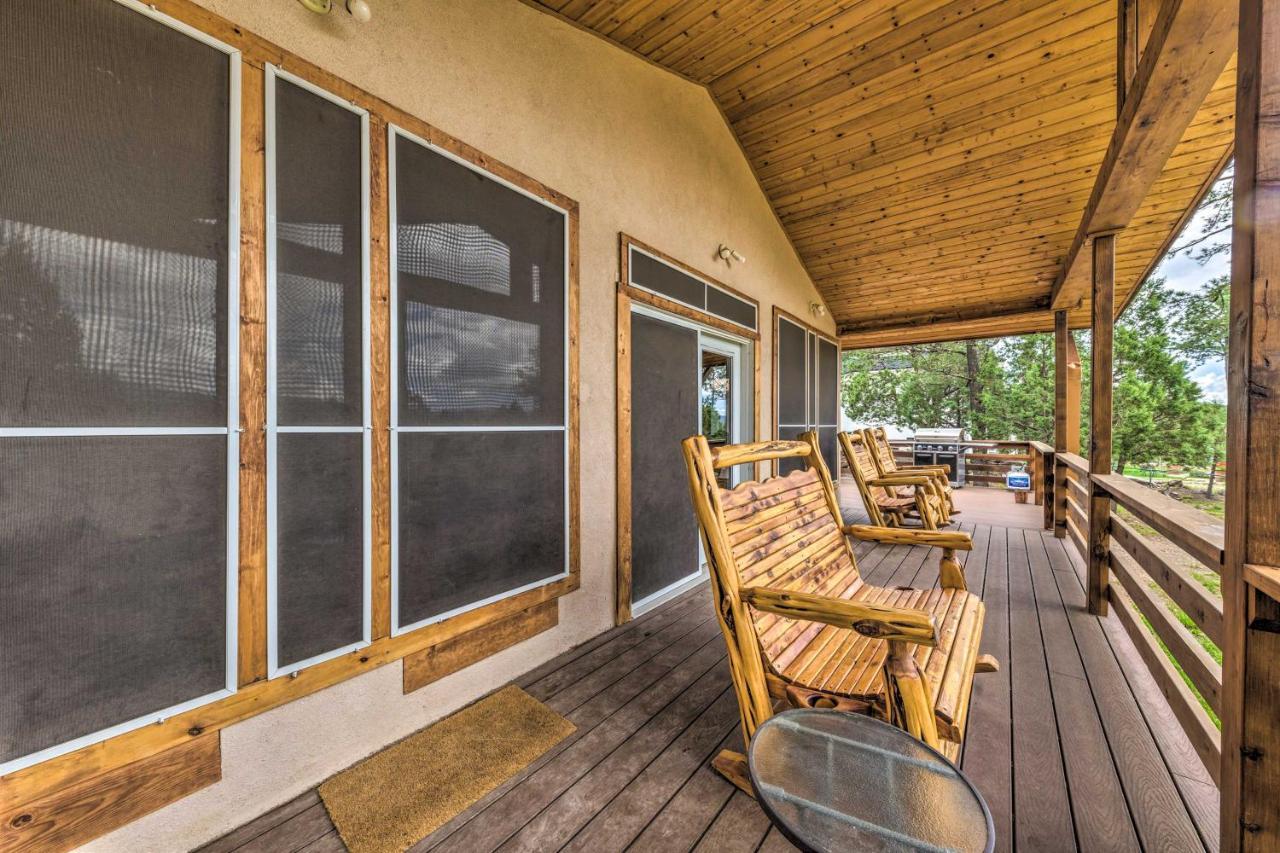 Spacious Ruidoso Home With Hot Tub And Fireplaces Exterior foto